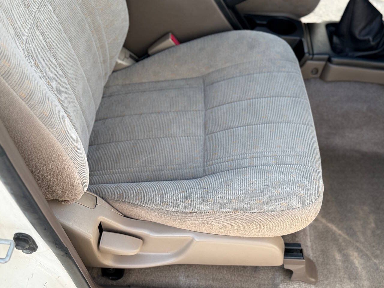 Used 2000 Toyota 4Runner 2WD w/ Upgrade Value Pkg 1 image 37