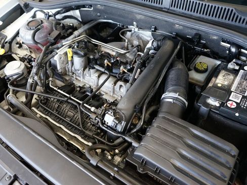 Used 2020 Volkswagen Jetta S w/ Driver Assistance Package image 45