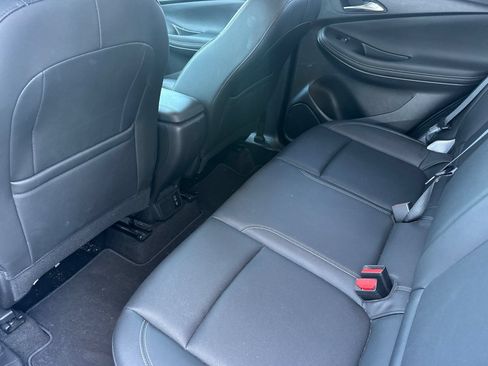Used 2024 Buick Encore GX Sport Touring FWD image 14