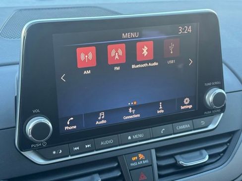 Used 2023 Nissan Altima 2.5 SR image 32