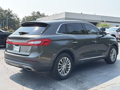 Used 2018 Lincoln MKX Select w/ Select Plus Package FWD image 22