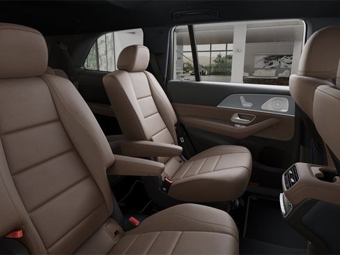 New 2025 Mercedes-Benz GLS 450 4MATIC image 40