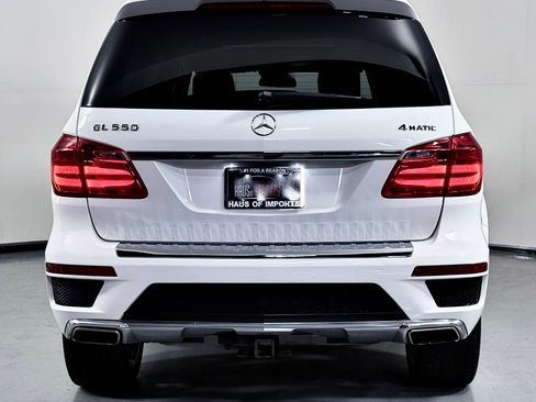 Used 2014 Mercedes-Benz GL 550 4MATIC image 8