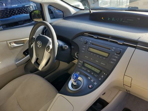Used 2010 Toyota Prius Two FWD image 8
