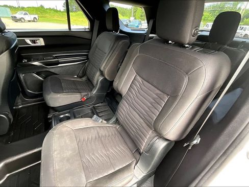 Used 2020 Ford Explorer XLT RWD image 24