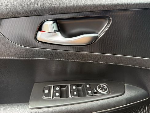 Used 2024 Kia Forte GT-Line w/ GT-Line Premium Package FWD image 24