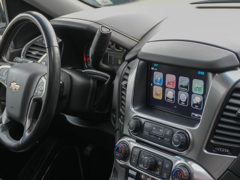 Used 2019 Chevrolet Tahoe LT image 11