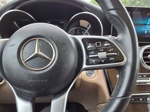 Used 2022 Mercedes-Benz GLC 300 4MATIC image 23