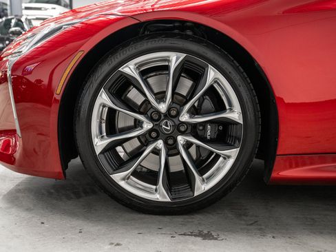 Used 2018 Lexus LC 500 Coupe w/ Touring Package RWD image 9