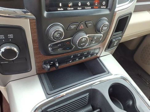 Used 2018 RAM 2500 Laramie image 32