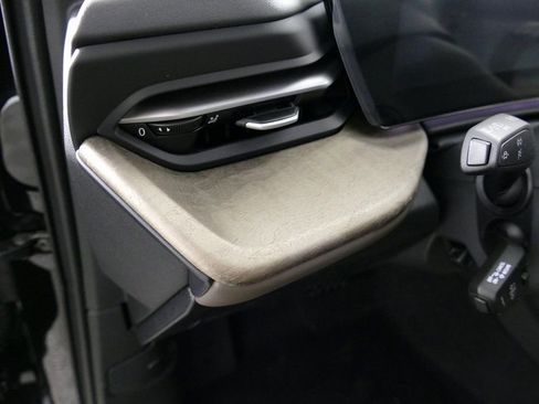 New 2025 Audi Q5 Premium Plus image 14