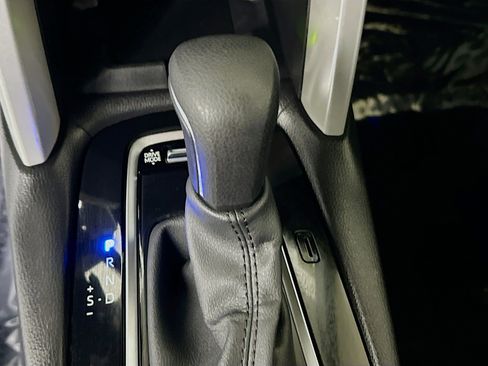 Used 2024 Toyota Corolla Cross SE image 21