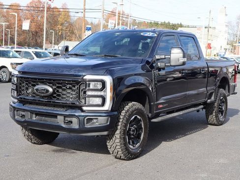 Used 2025 Ford F250 Lariat w/ Tremor Off-Road Package image 16