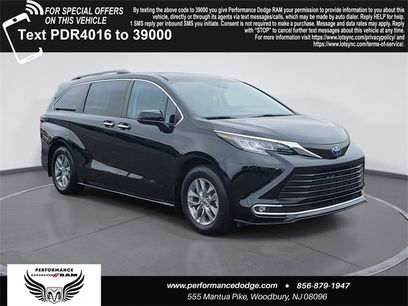 Used 2022 Toyota Sienna XLE