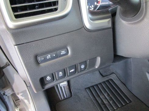 Used 2024 Nissan Murano SL FWD image 23