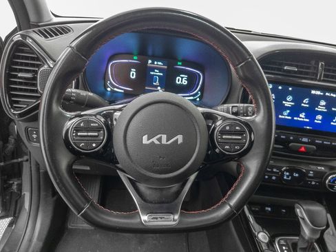 Used 2023 Kia Soul GT-Line image 18