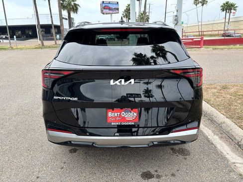 New 2026 Kia Sportage SX FWD image 6
