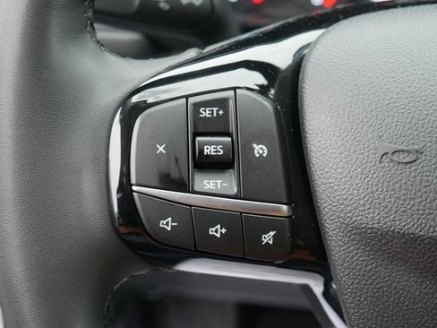 Used 2022 Ford Escape SE w/ Cold Weather Package image 15