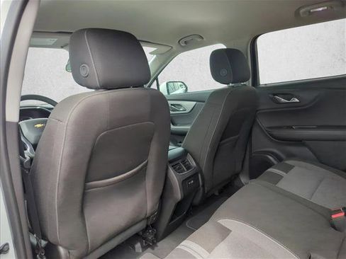 Used 2025 Chevrolet Blazer LT FWD image 16