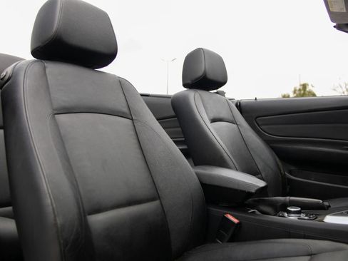Used 2012 BMW 135i Convertible RWD image 29