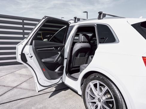 Used 2024 Audi SQ5 Premium Plus image 28