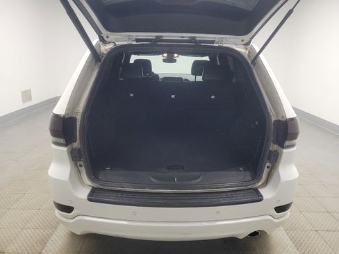 Used 2018 Jeep Grand Cherokee Altitude image 29