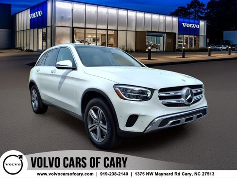 Used 2022 Mercedes-Benz GLC 300 image 1