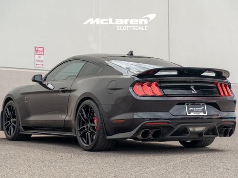 Used 2022 Ford Mustang Shelby GT500 w/ Technology Package RWD image 5
