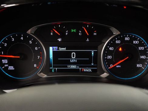 Used 2018 Chevrolet Traverse LT FWD image 19