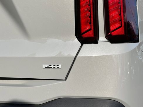 New 2026 Kia Sorento EX image 22