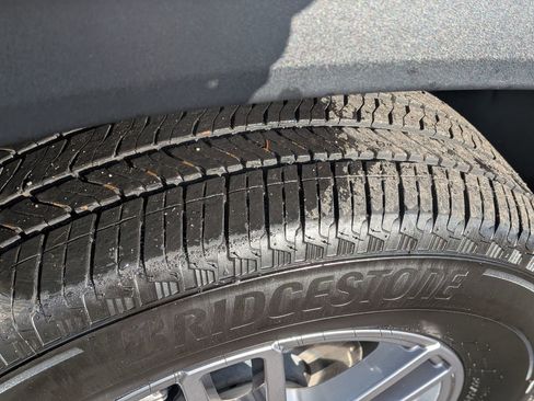 Certified 2025 GMC Acadia Elevation image 12