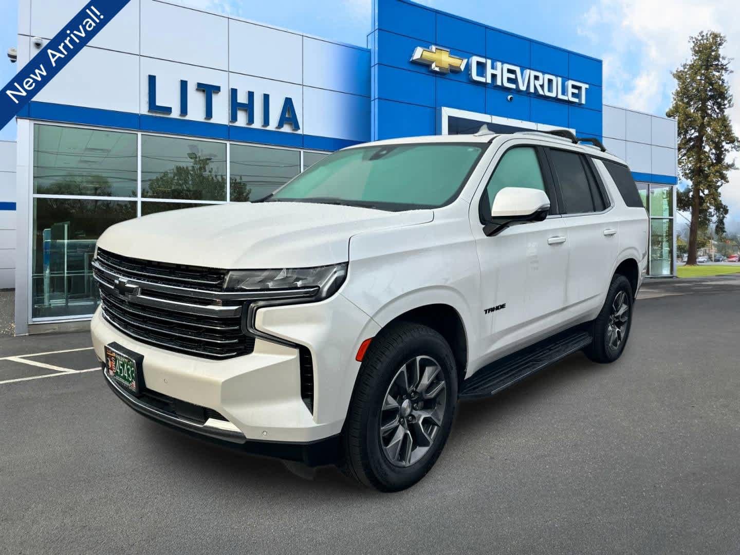 Used 2022 Chevrolet Tahoe LT w/ LT Signature Package AWD/4WD image 1
