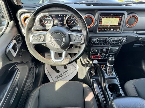 Used 2023 Jeep Gladiator Mojave w/ LED Lighting Group AWD/4WD image 17
