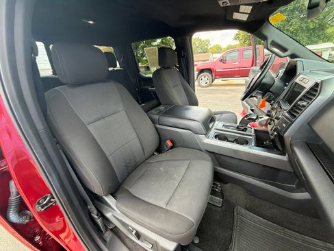Used 2018 Ford F150 XLT w/ Equipment Group 302A Luxury AWD/4WD image 28
