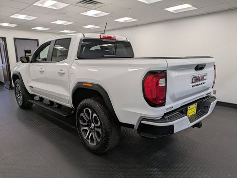 Used 2024 GMC Canyon AT4 w/ AT4 Premium Package image 6