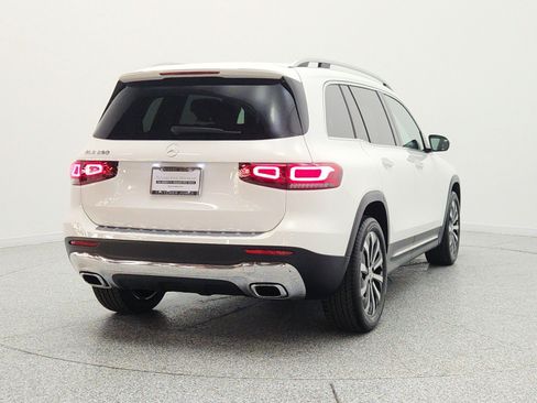 Used 2022 Mercedes-Benz GLB 250 image 6