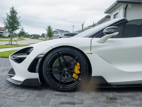 Used 2020 McLaren 720S Performance RWD image 4