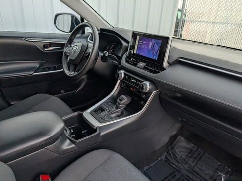Used 2024 Toyota RAV4 XLE image 31