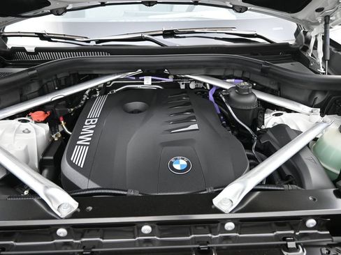New 2026 BMW X5 sDrive40i w/ Climate Comfort Package RWD image 23