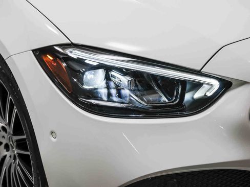 Used 2023 Mercedes-Benz C 300 Sedan image 11