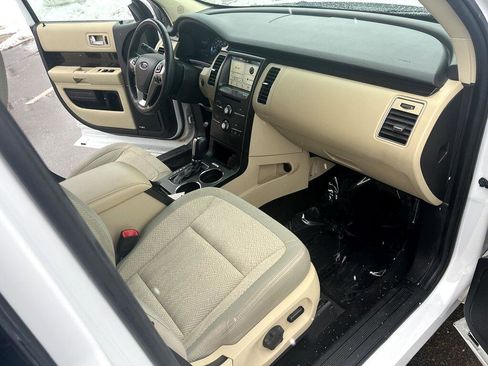 Used 2019 Ford Flex SEL image 37