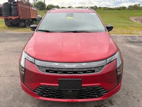 New 2027 Chrysler Pacifica Select AWD/4WD image 2