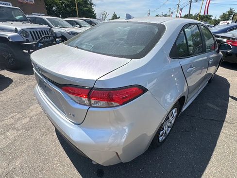 Used 2023 Toyota Corolla LE FWD image 5
