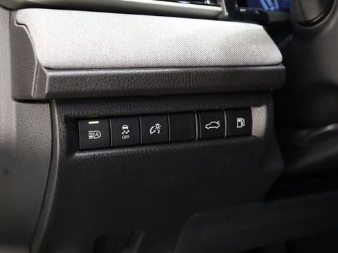 Used 2025 Toyota Camry LE w/ Convenience Package image 14