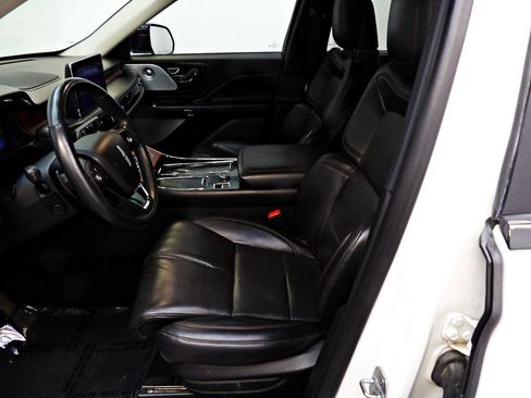 Used 2022 Lincoln Aviator Grand Touring w/ Equipment Group 301A AWD/4WD image 8