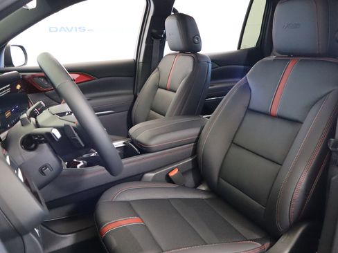 New 2026 Chevrolet Traverse RS FWD image 23