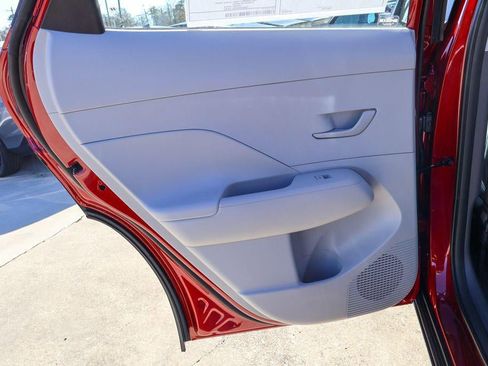 New 2026 Hyundai Kona SE image 13