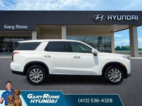 Certified 2025 Hyundai Palisade SE FWD image 9