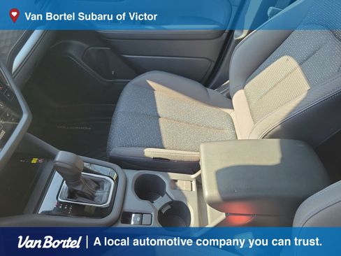 Used 2025 Subaru Forester Premium image 22