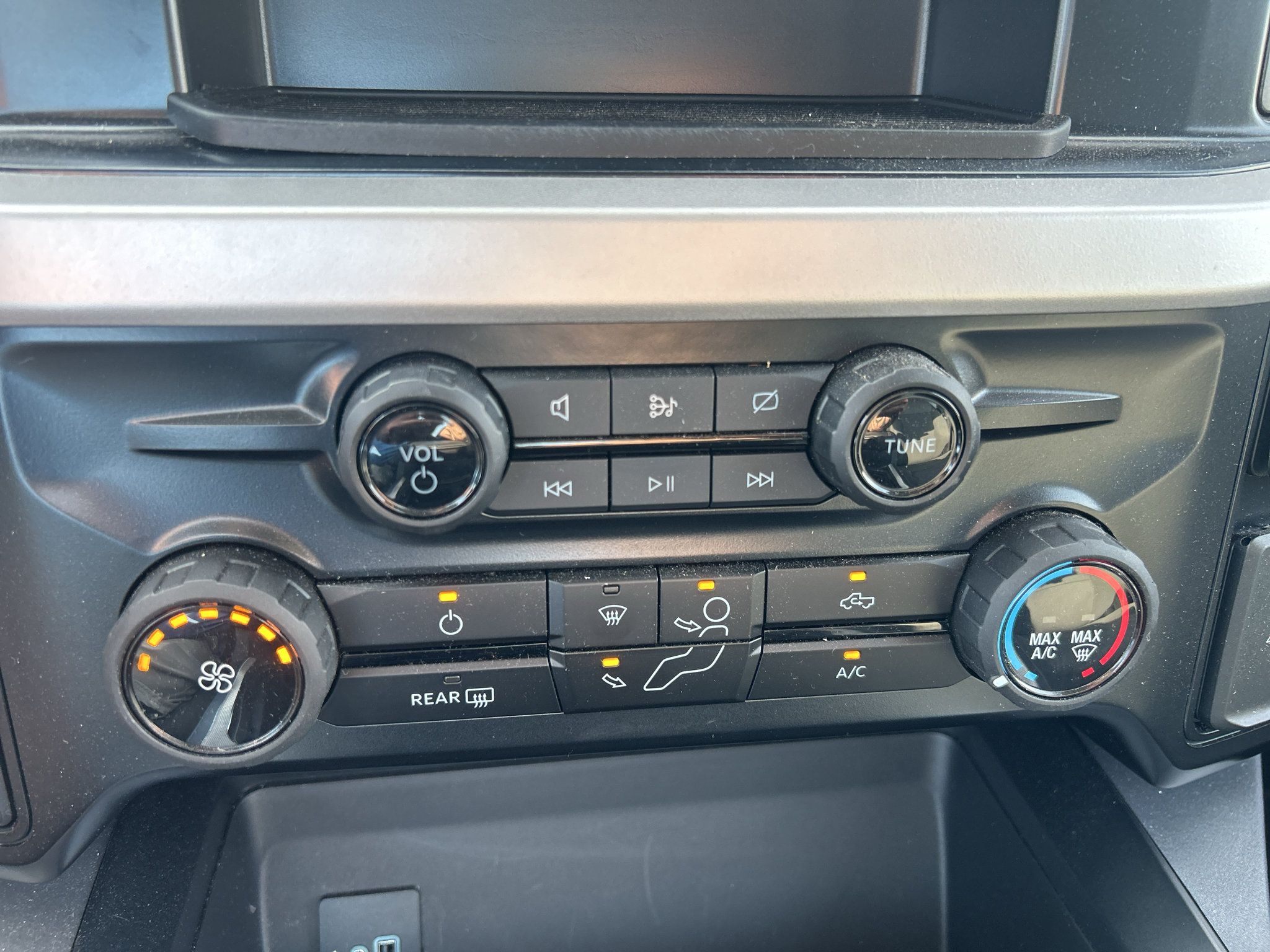 Used 2024 Ford F250 XLT AWD/4WD image 27